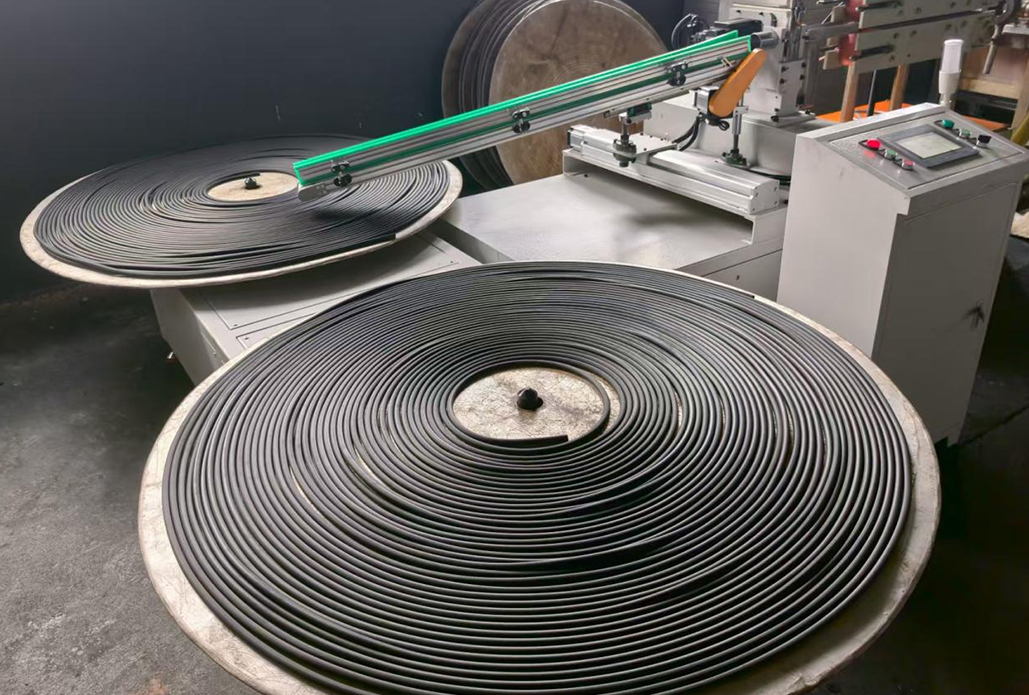 河北冀工胶管有限公司：全自动盘管机