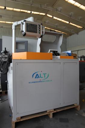 河北三丰橡塑制品有限公司:全自动截管机